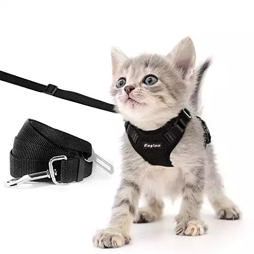Eagloo Cat Harness and Leash Set for Walking with 2-in-1 Leash and Car Seat Belt Escape Proof Adjustable Harness for Cats Soft Mesh Cat Vest with Reflective Strap for Kitten Rabbit Puppy Black Small